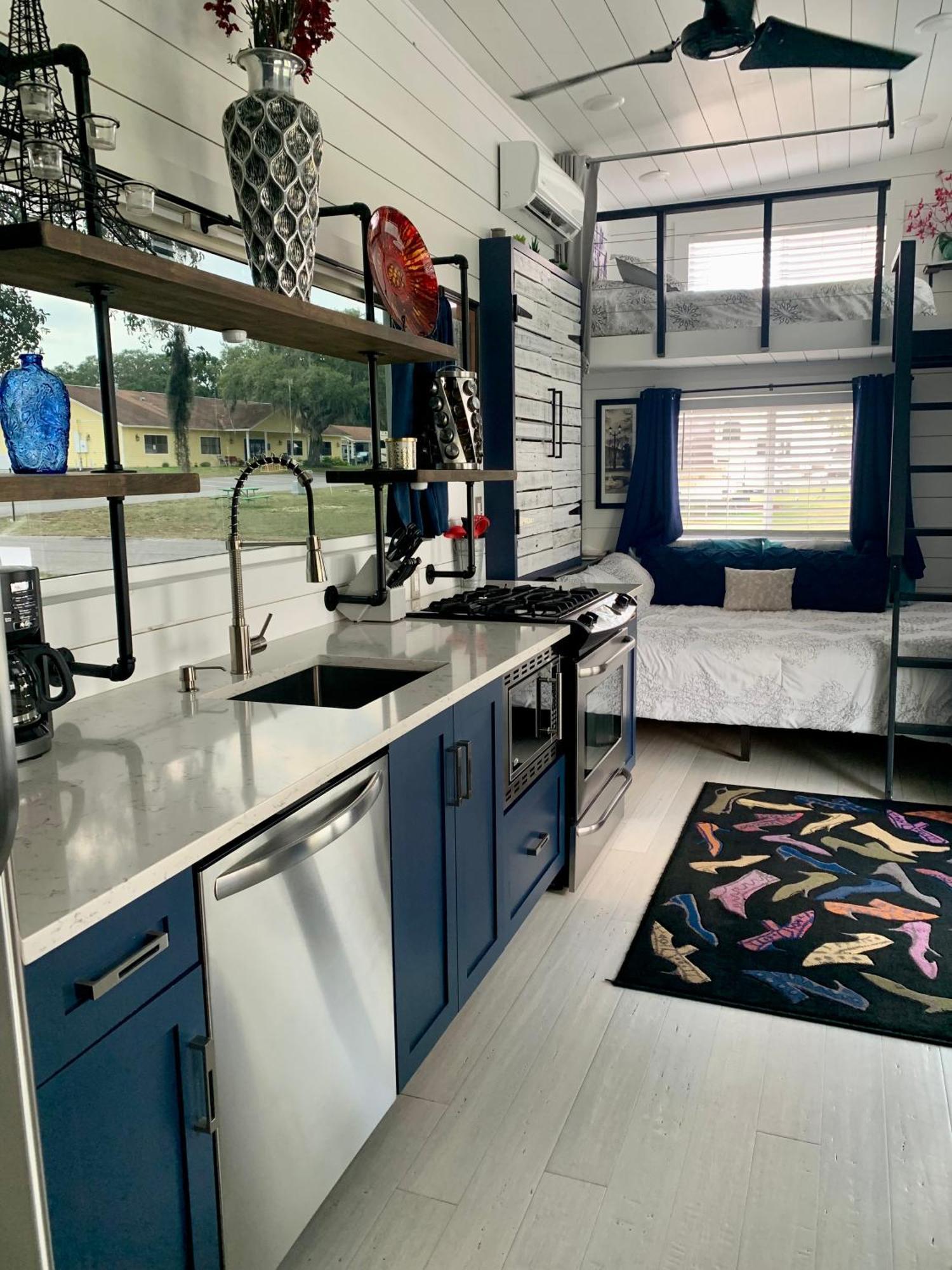 Pet Friendly, Modern Tiny House In Vibrant Clermont Villa Екстериор снимка