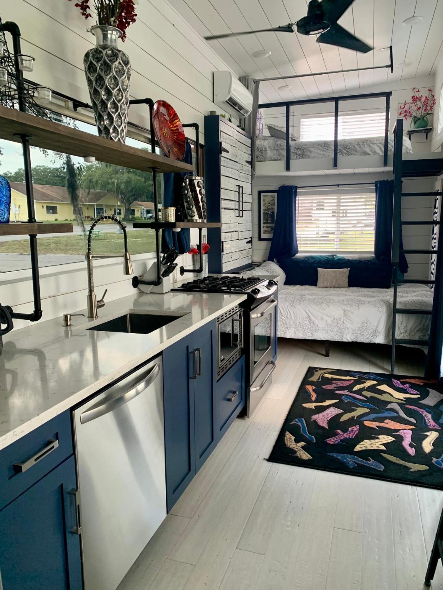 Pet Friendly, Modern Tiny House In Vibrant Clermont Villa Екстериор снимка